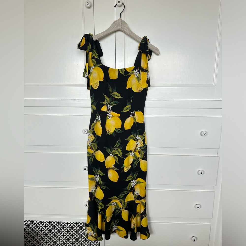 Dolce & Gabbana Black Lemon Print Silk Sleeveless Fishtail Midi Dress size 38